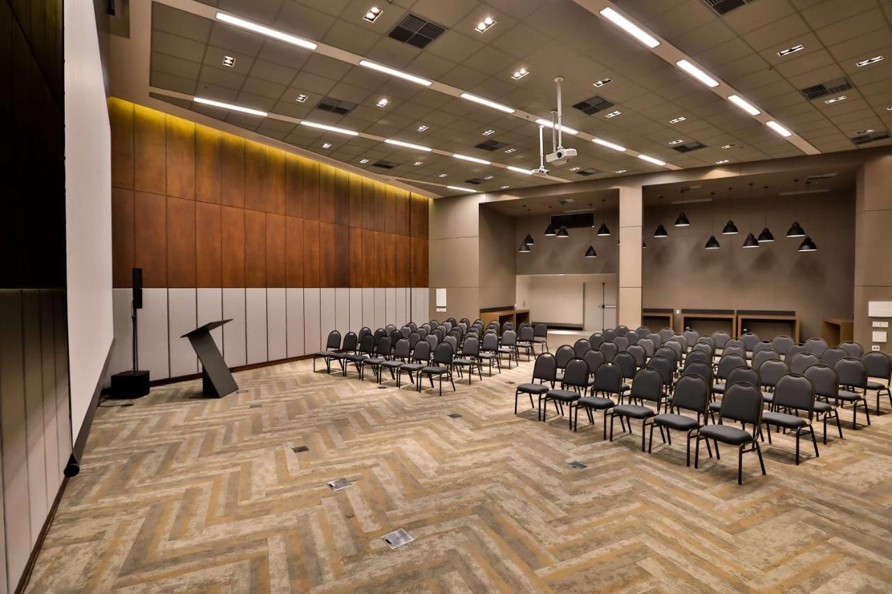 Radisson Vila Olimpia Sao Paulo Exterior photo The auditorium of the National Museum of the United States Army